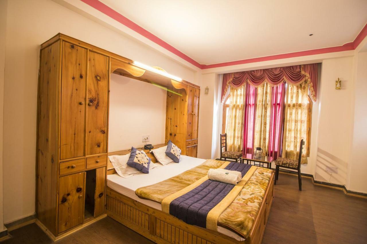 Flamingo Resort Маналі Екстер'єр фото