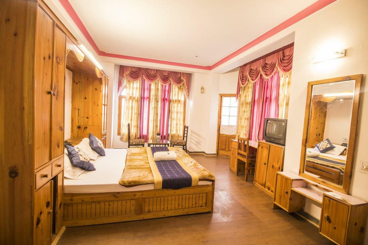 Flamingo Resort Маналі Екстер'єр фото